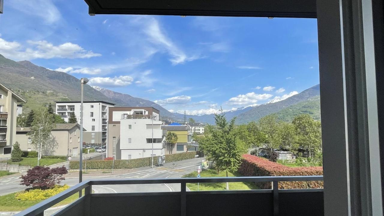 Appartamento La Baita Case Sondrio Fiume - Affitti Brevi Italia Exterior photo